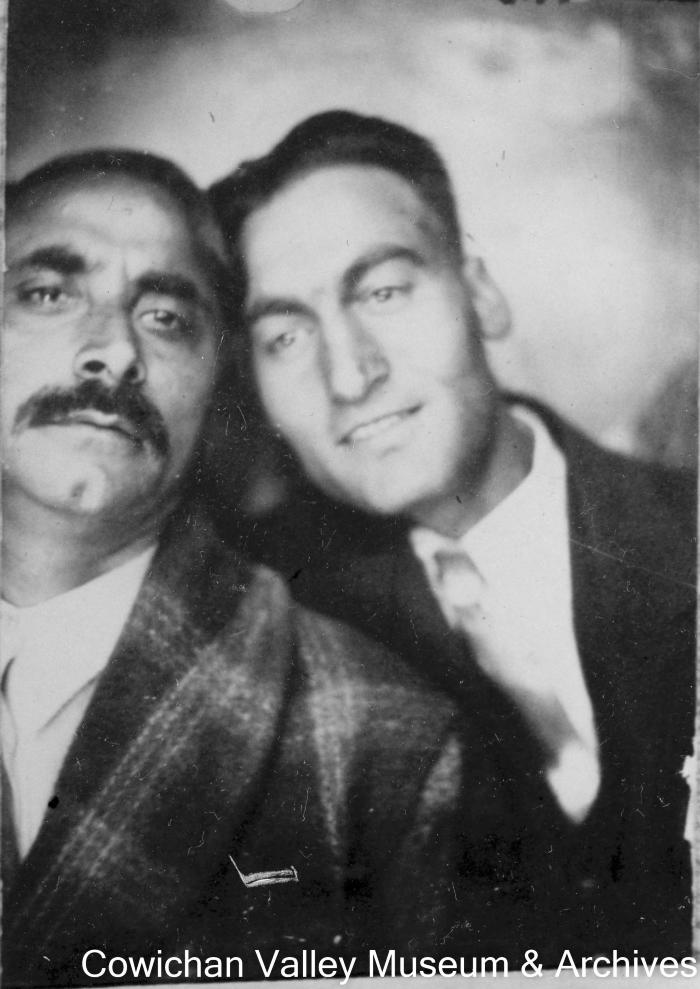 [Ganda Singh and Atma Singh Dodd posing for a photo together]