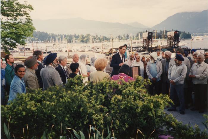 Plaque unveiling at Portal Park
