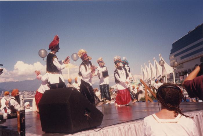 Bhangra : Richmond Punjabi Artists Assoc.