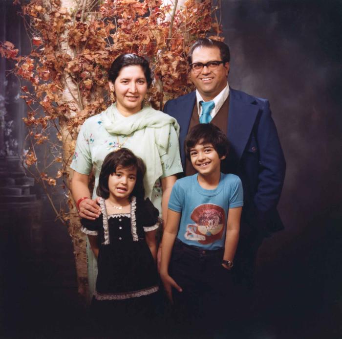 [Group portrait of Gill family]