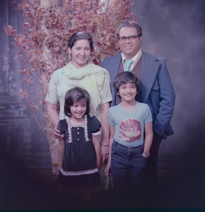 [Group portrait of Gill family]